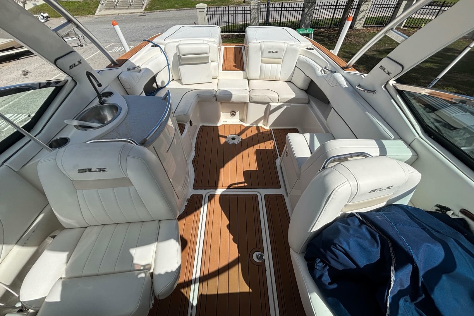 2008 Sea Ray 270 Sundeck