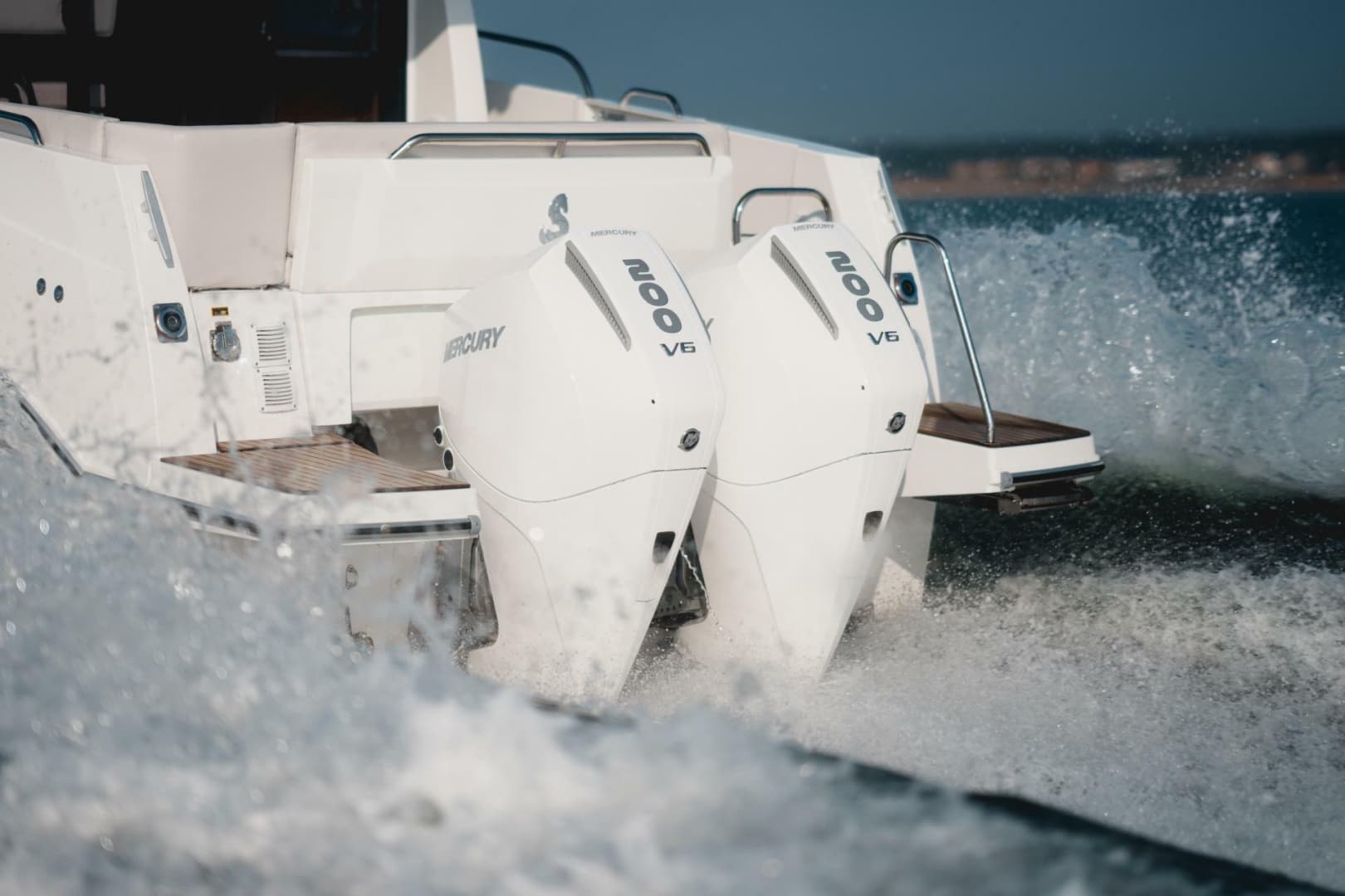 2027 Beneteau Antares 9