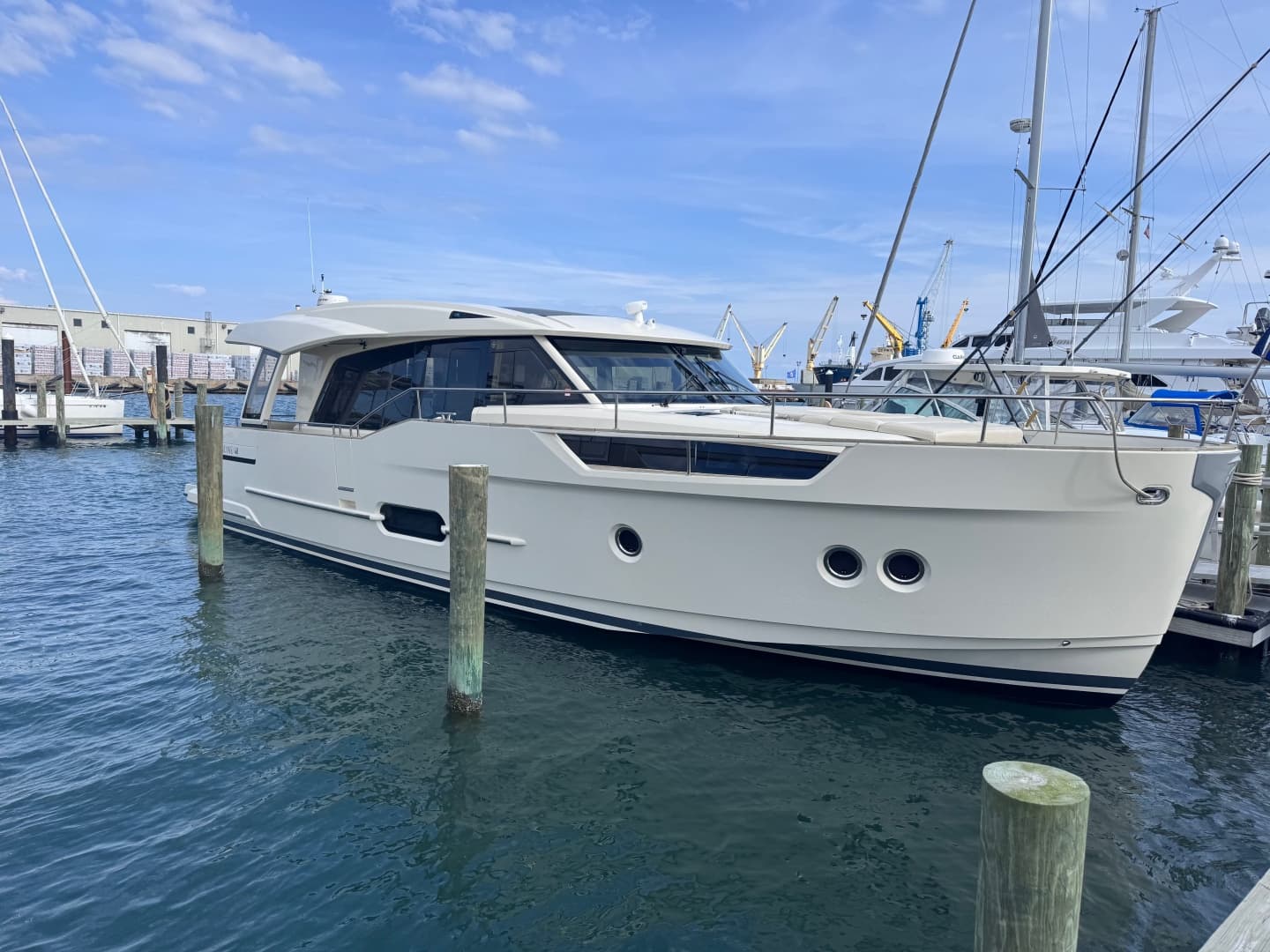 2019 Greenline 48 Coupe Hybrid