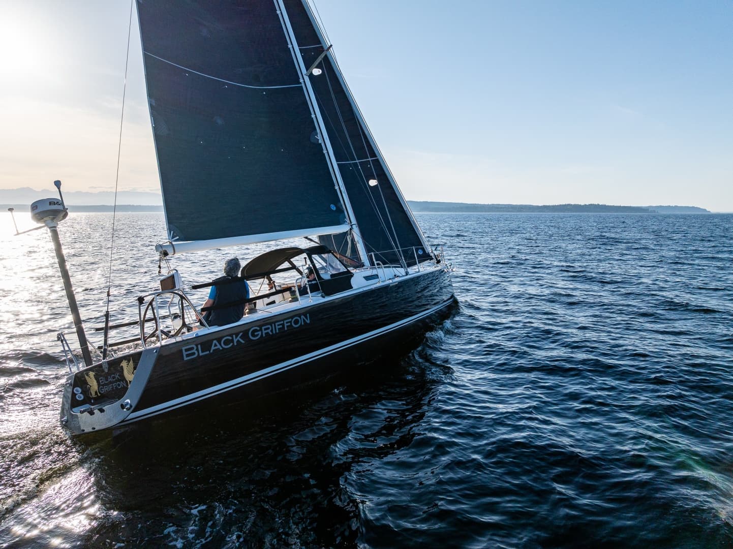 2007 J Boats 124