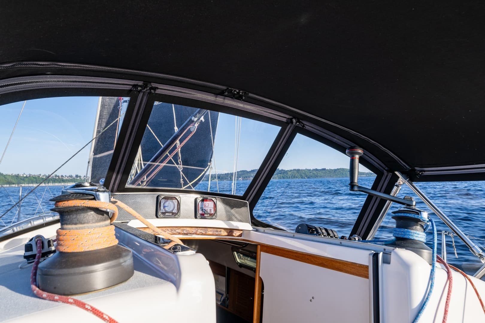 2007 J Boats 124