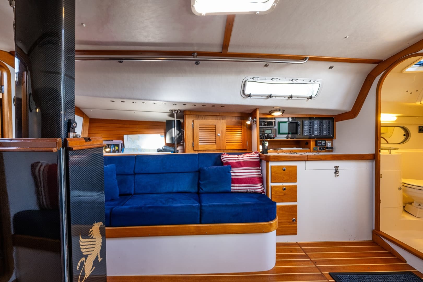 2007 J Boats 124