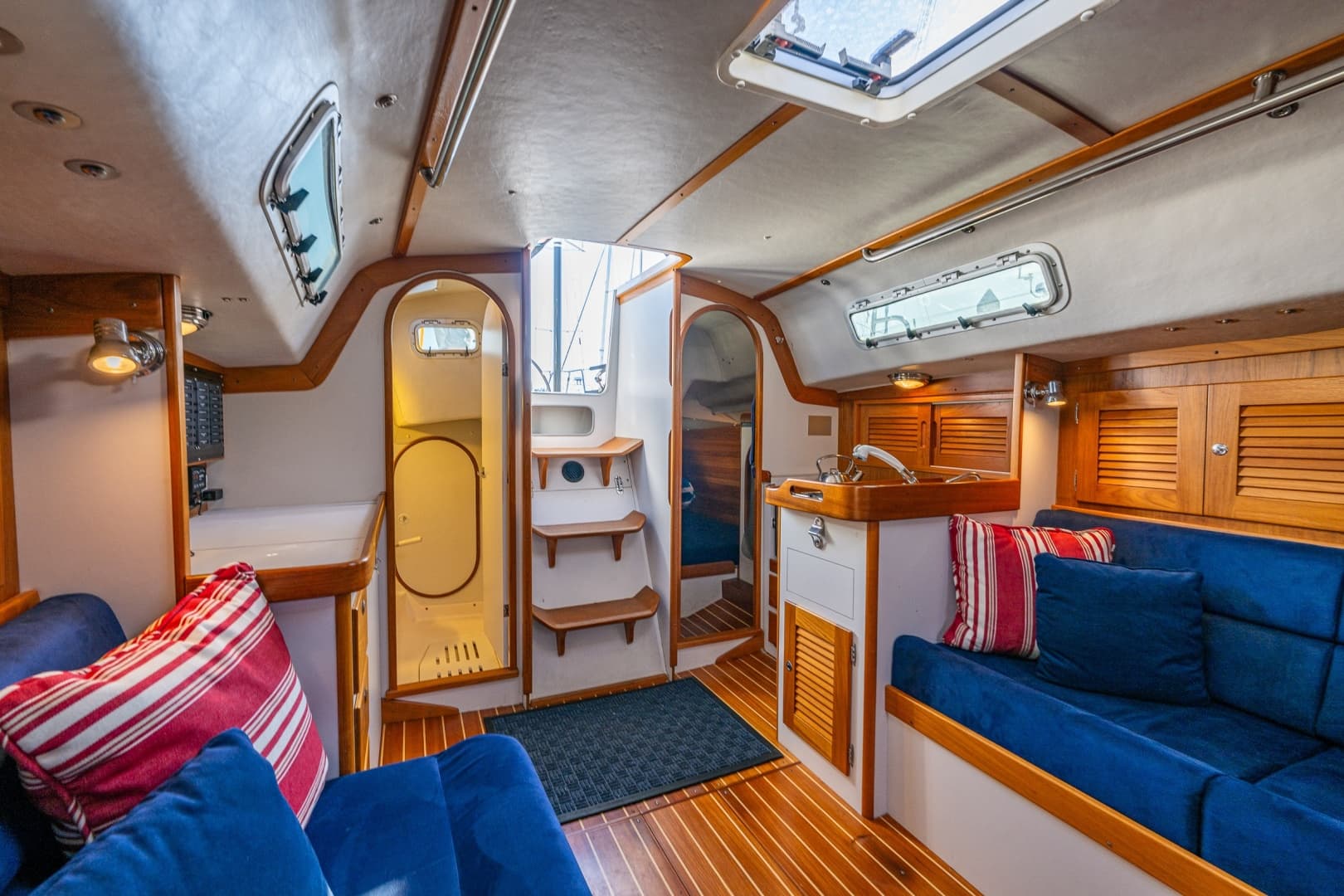2007 J Boats 124