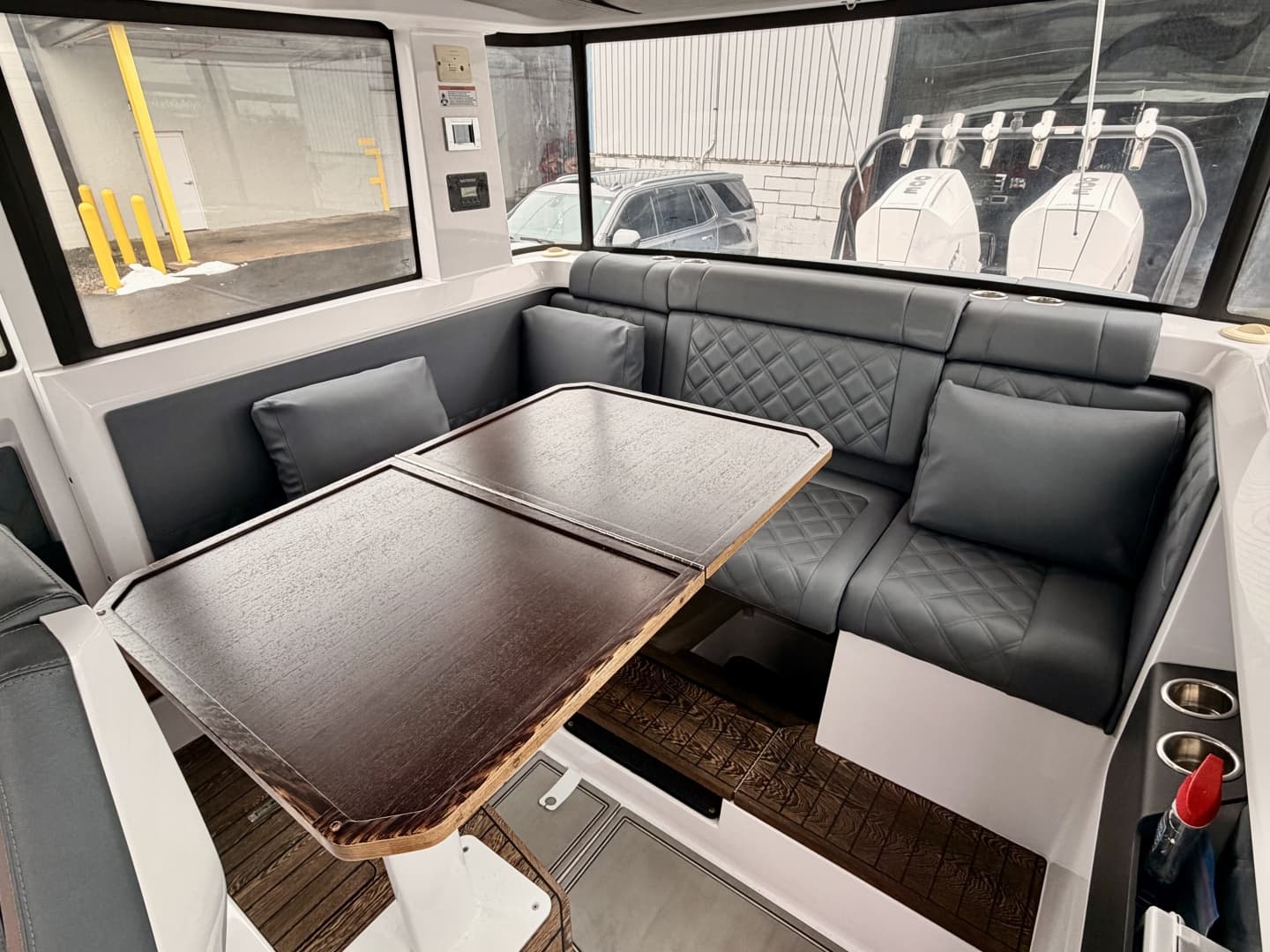 2021 Axopar 37 XC Cross Cabin
