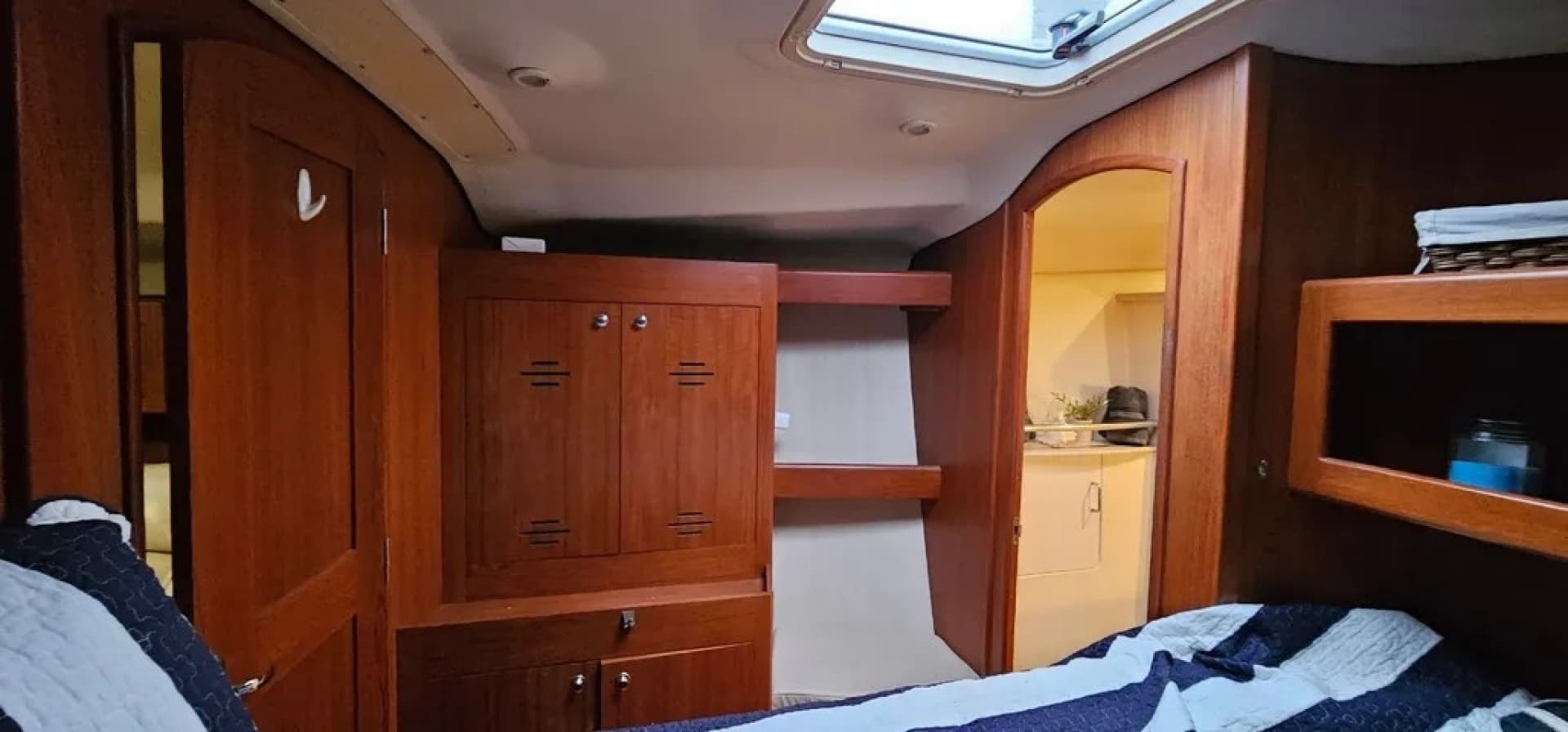 2002 Hunter 420