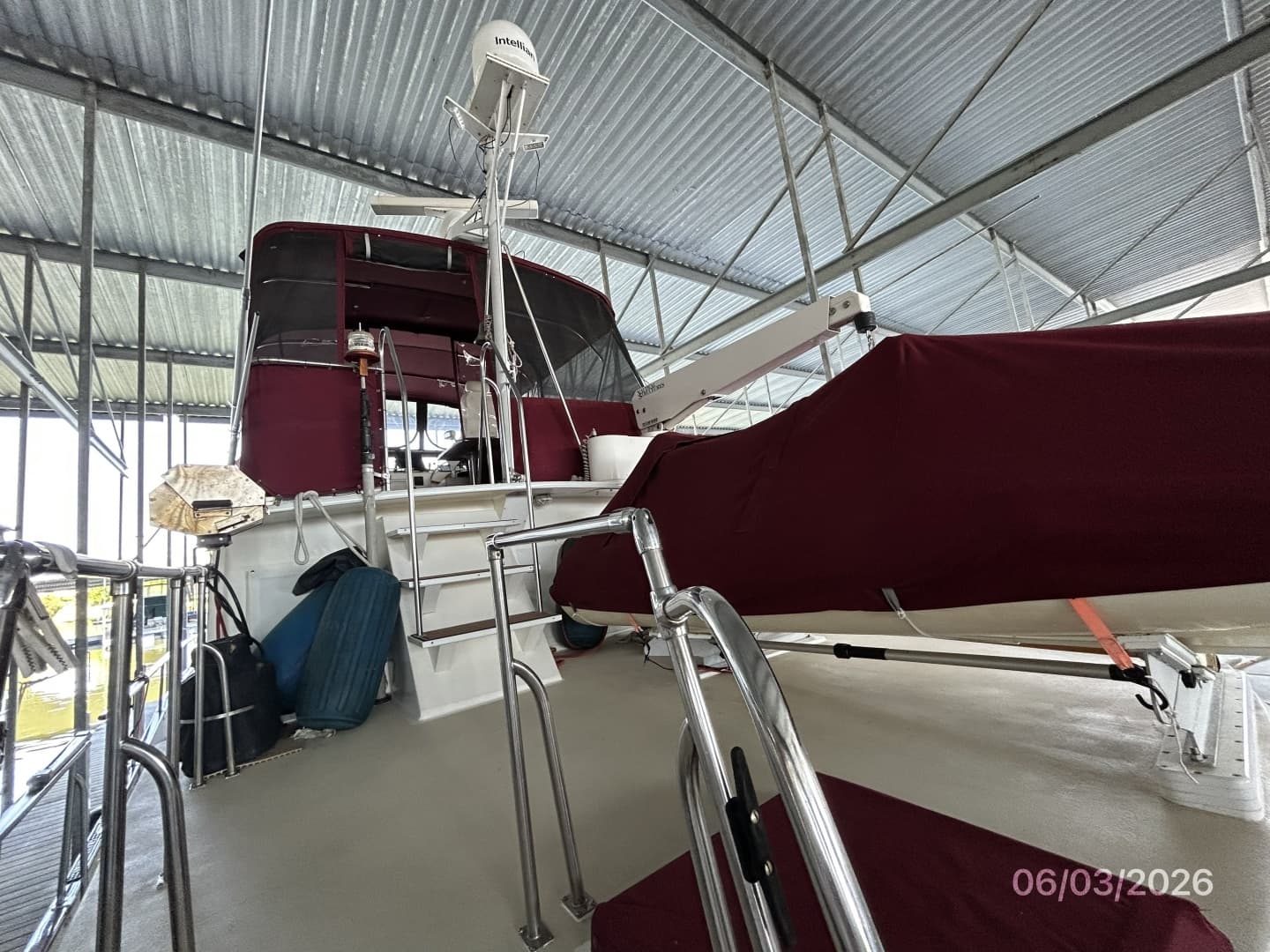 46' Grand Banks trunk cabin forward