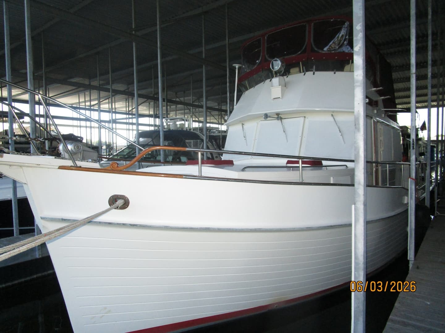 46' Grand Banks port forward profile