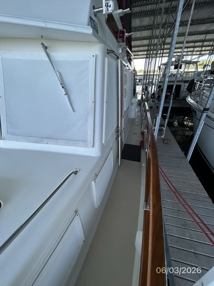 46' Grand Banks port side deck1