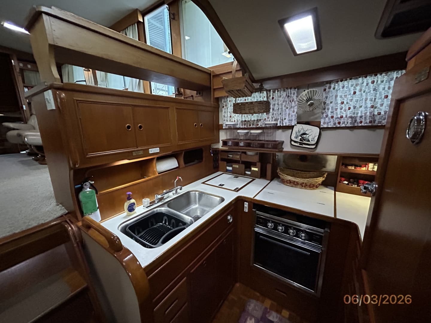 46' Grand Banks galley2