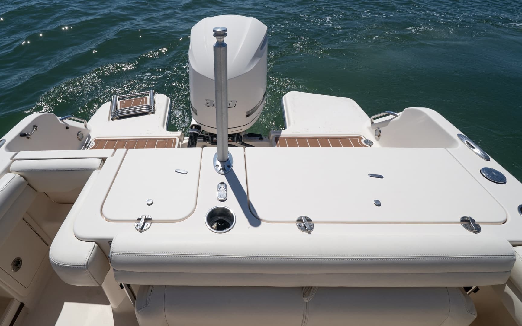2017 Grady-White 235 Freedom