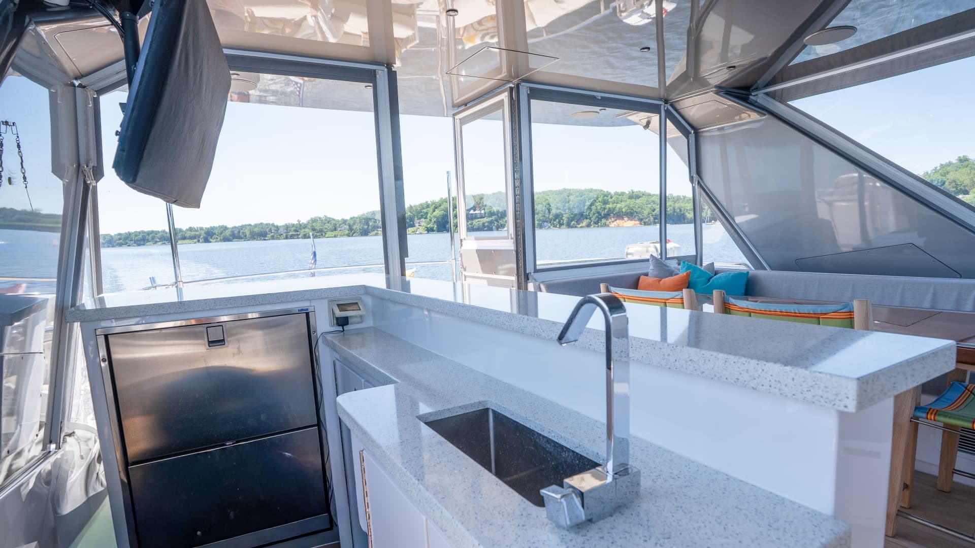 2021 Hatteras M75 Panacera