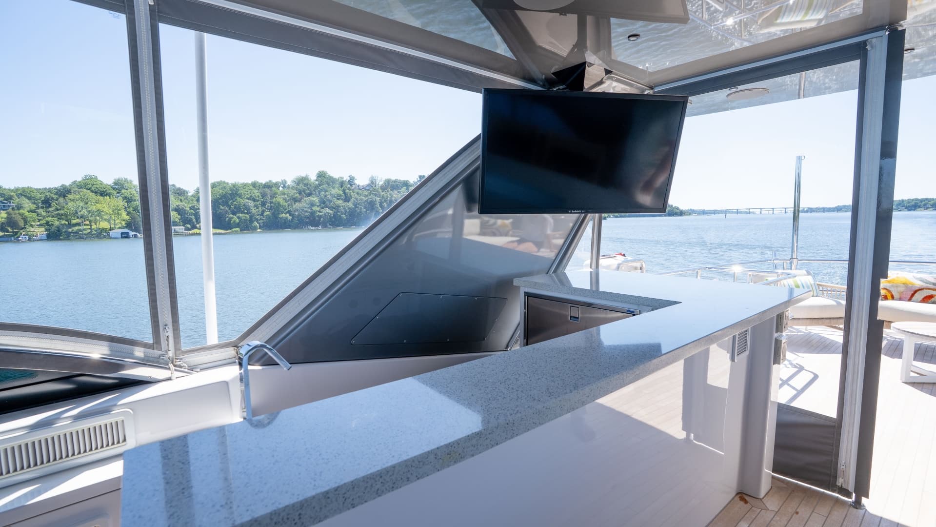 2021 Hatteras M75 Panacera