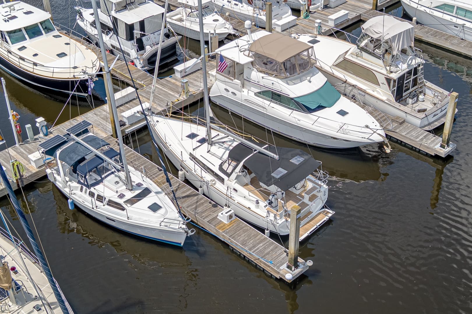 2023 Beneteau 38.1