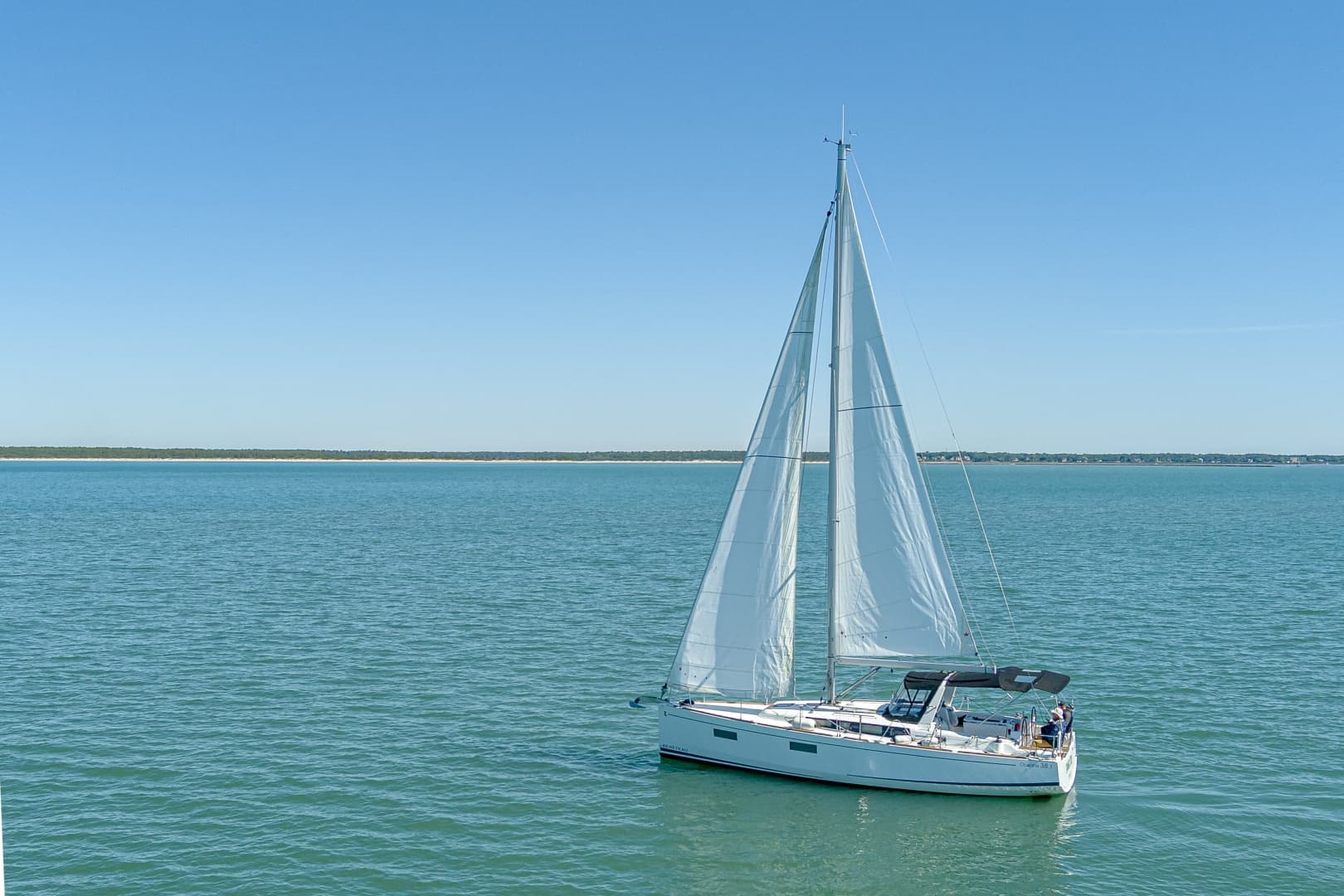 2023 Beneteau 38.1