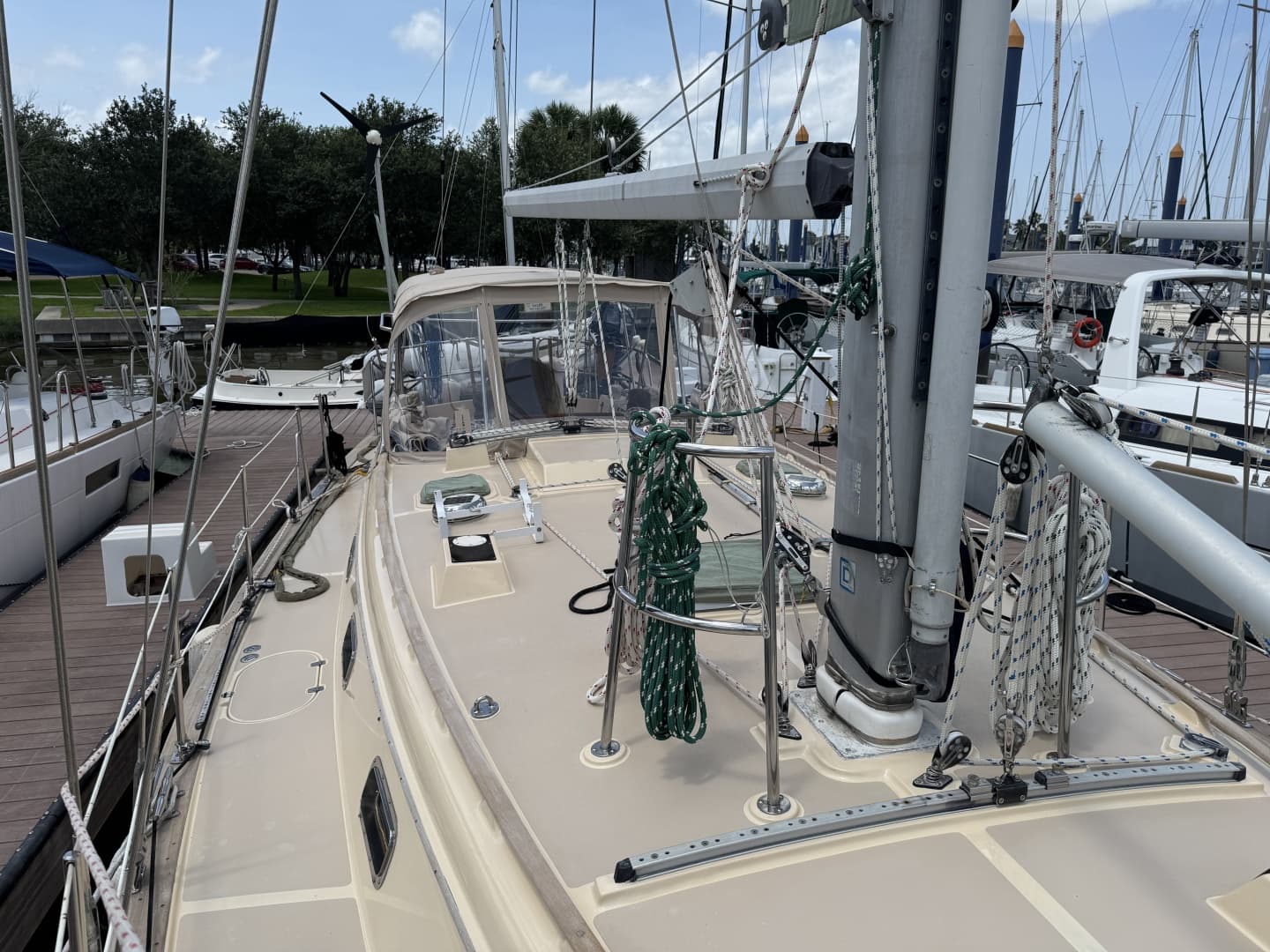 1992 Island Packet 44