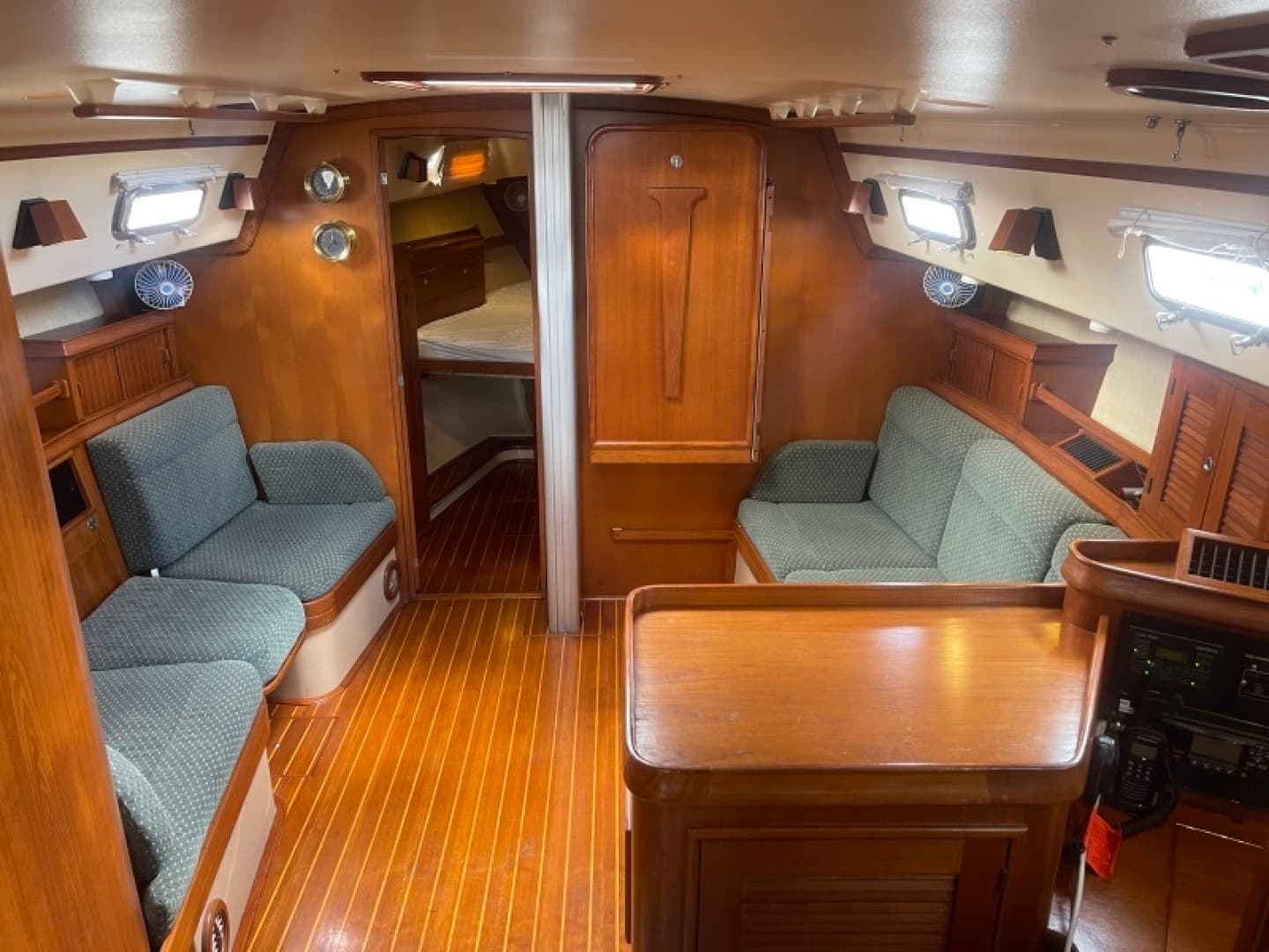 1992 Island Packet 44