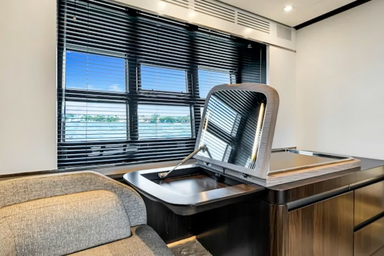 2021 Azimut S6 SPORTFLY