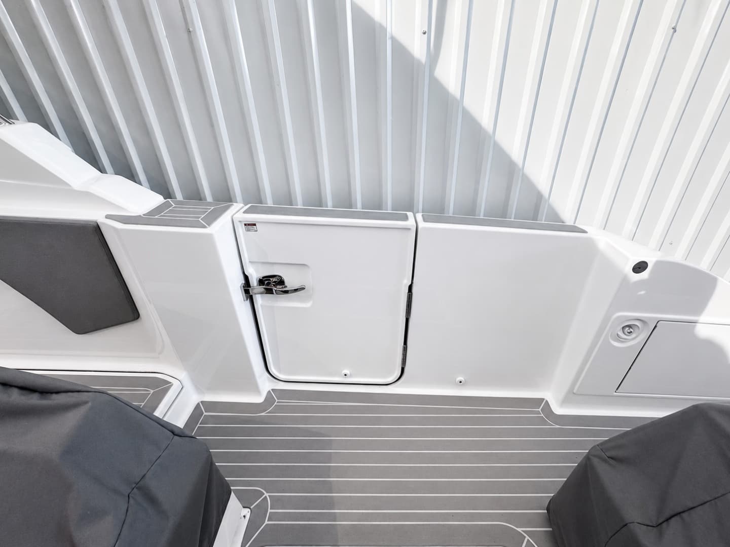 2023 Tiara Yachts 48 LS
