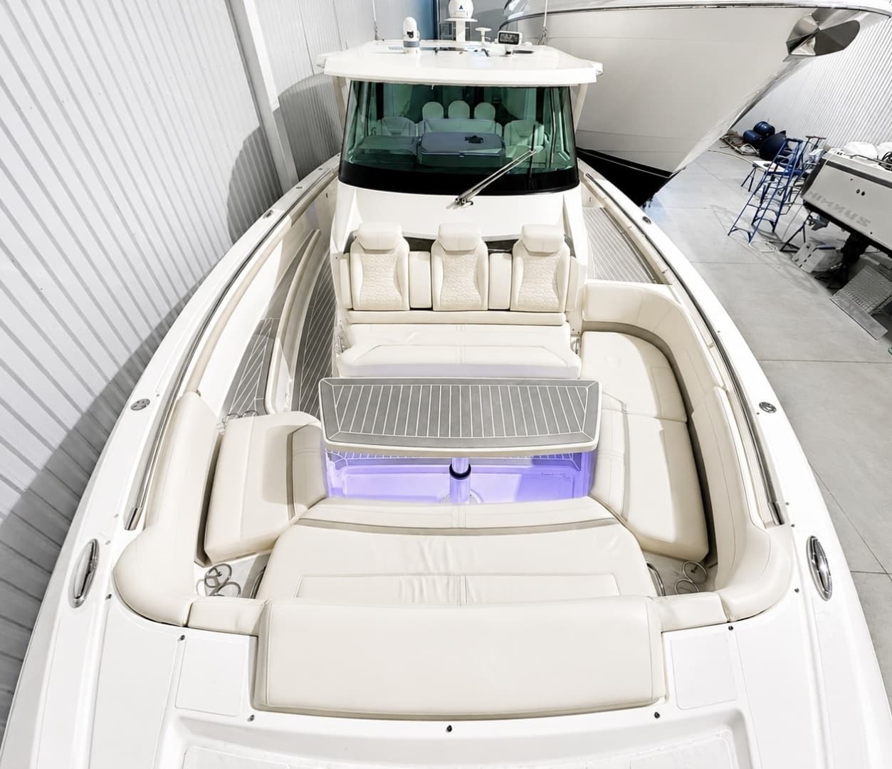 2023 Tiara Yachts 48 LS