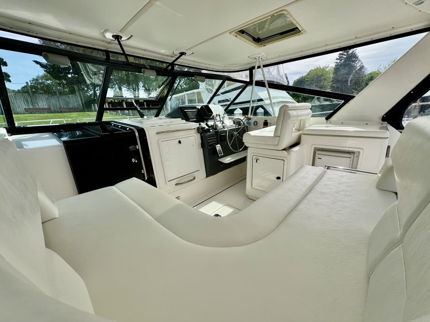 1999 Tiara Yachts 4100 Open