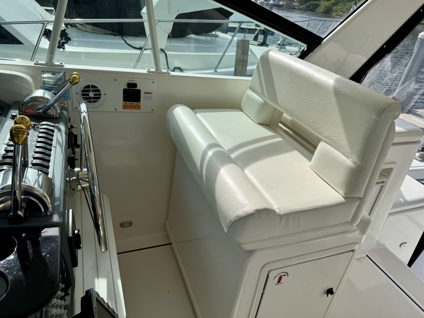 1999 Tiara Yachts 4100 Open
