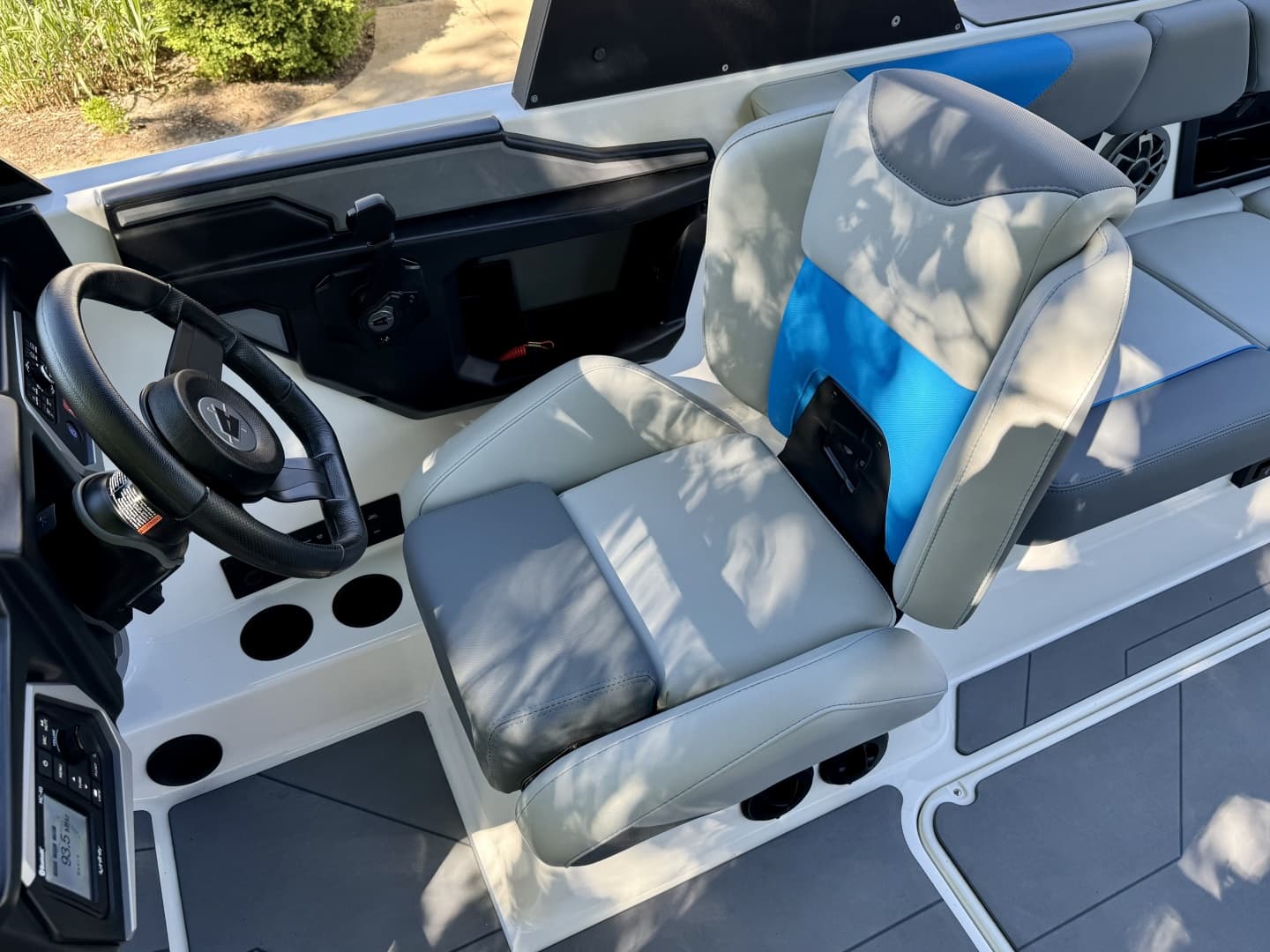 2022 Axis A24