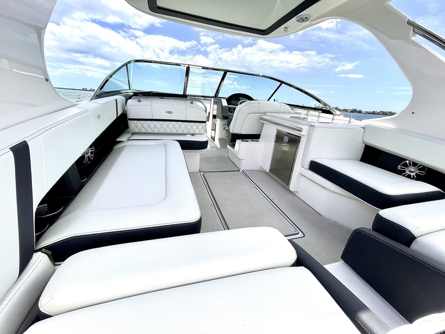 2023 Regal 29 OBX