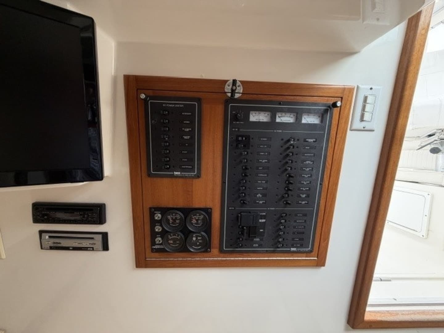 1996 Cabo 31 Express