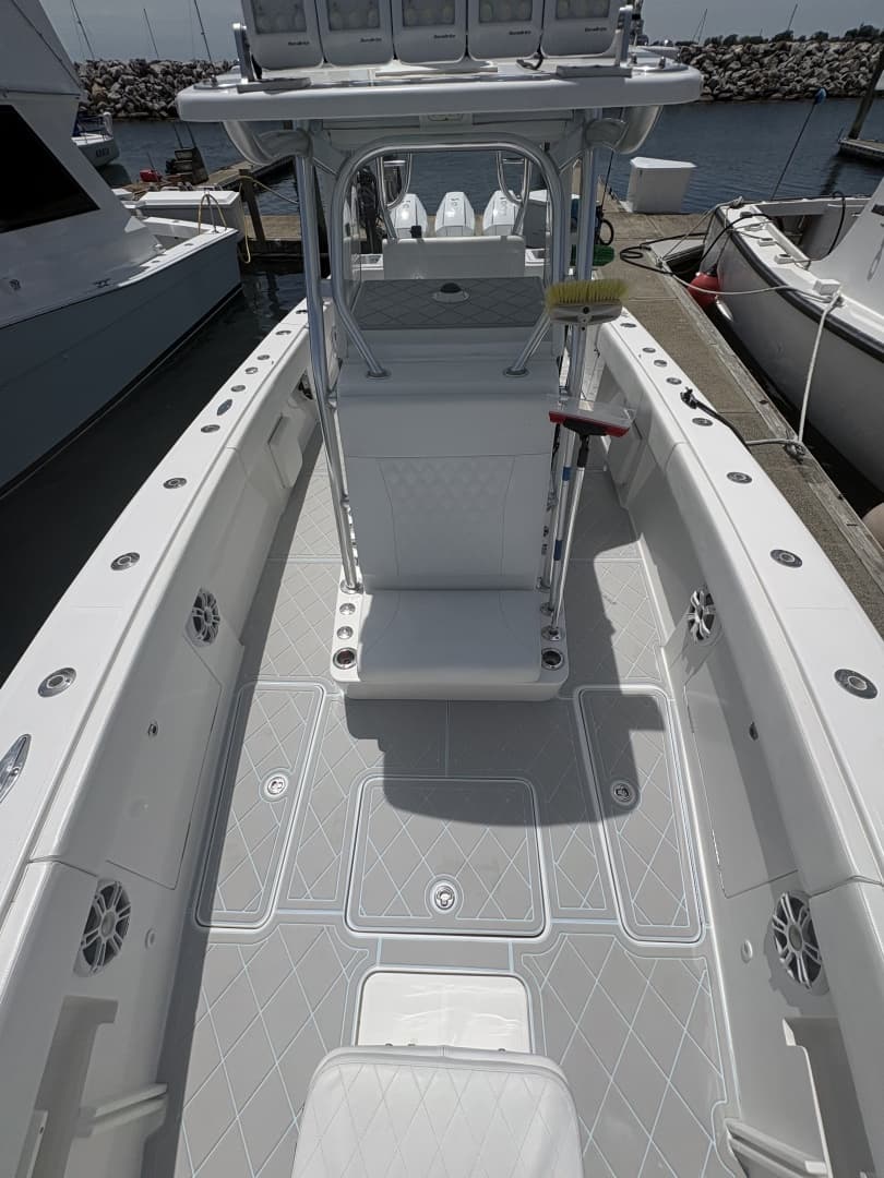 2019 Concept 39 Pro Fish