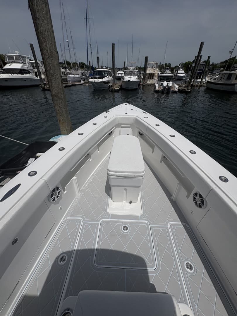 2019 Concept 39 Pro Fish