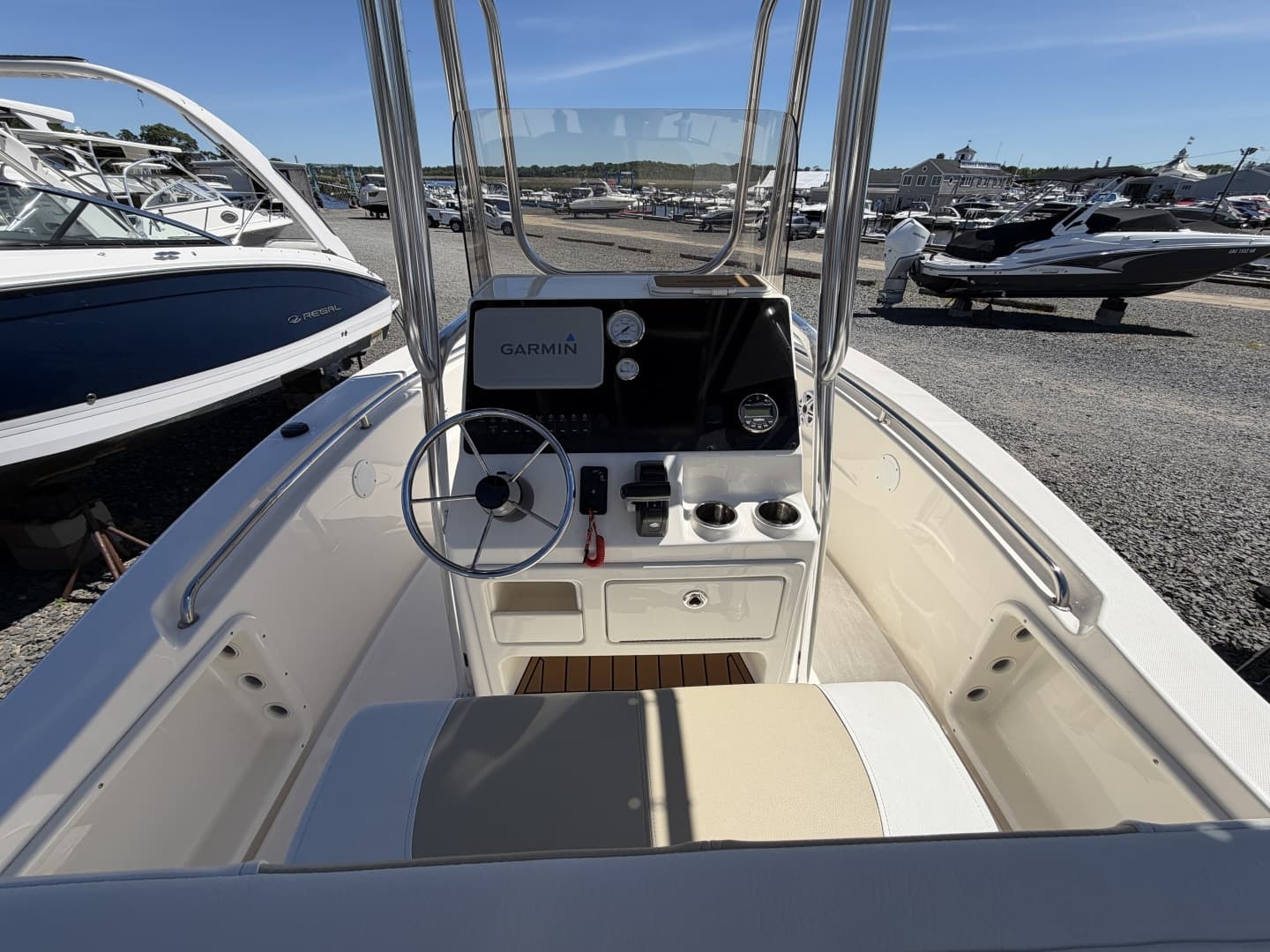 2023 Bulls Bay 200 Center Console