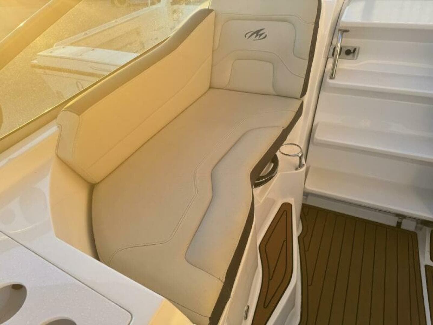 2018 Monterey 295 SY