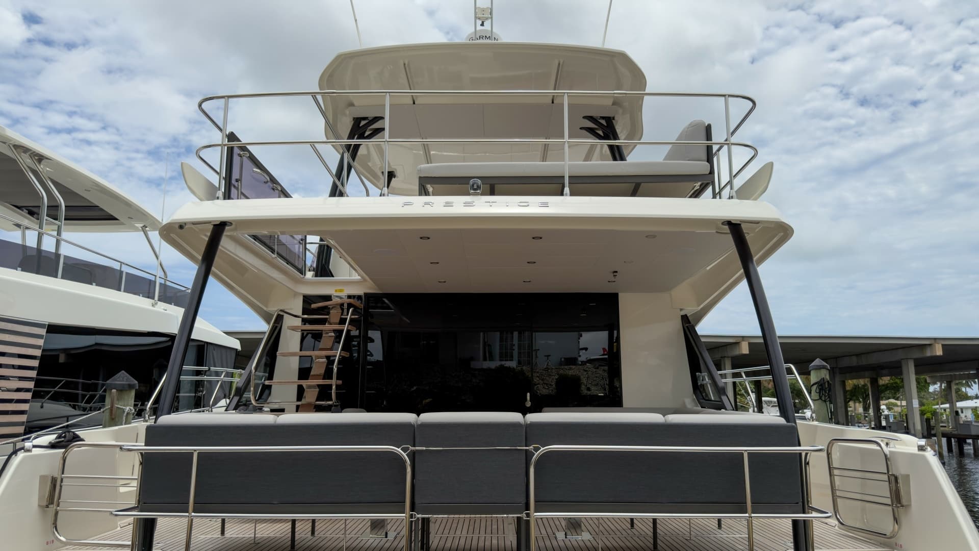 2025 Prestige M48