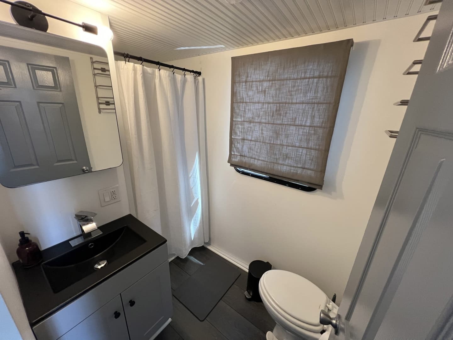 2019 Catamaran Cruisers Houseboat