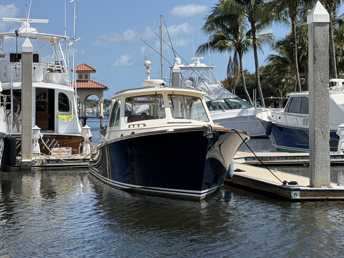 2009 Hinckley Picnic Boat 37 MKIII