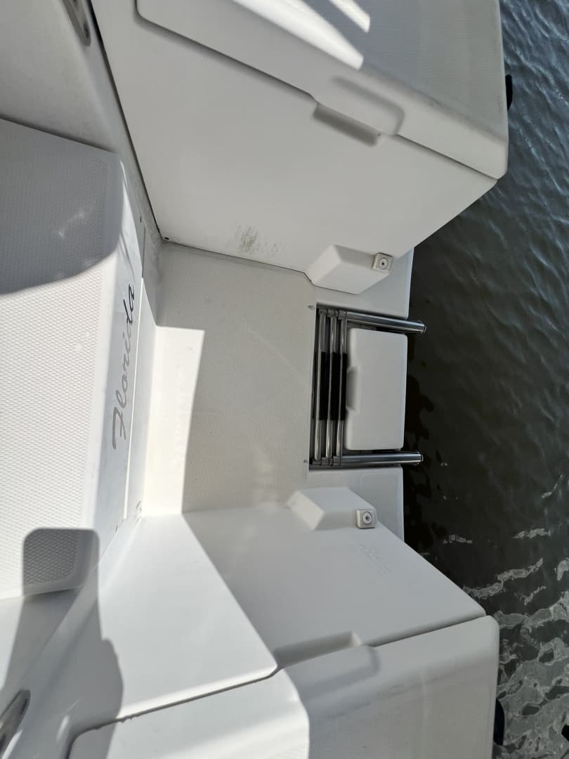 1999 Hunter 380