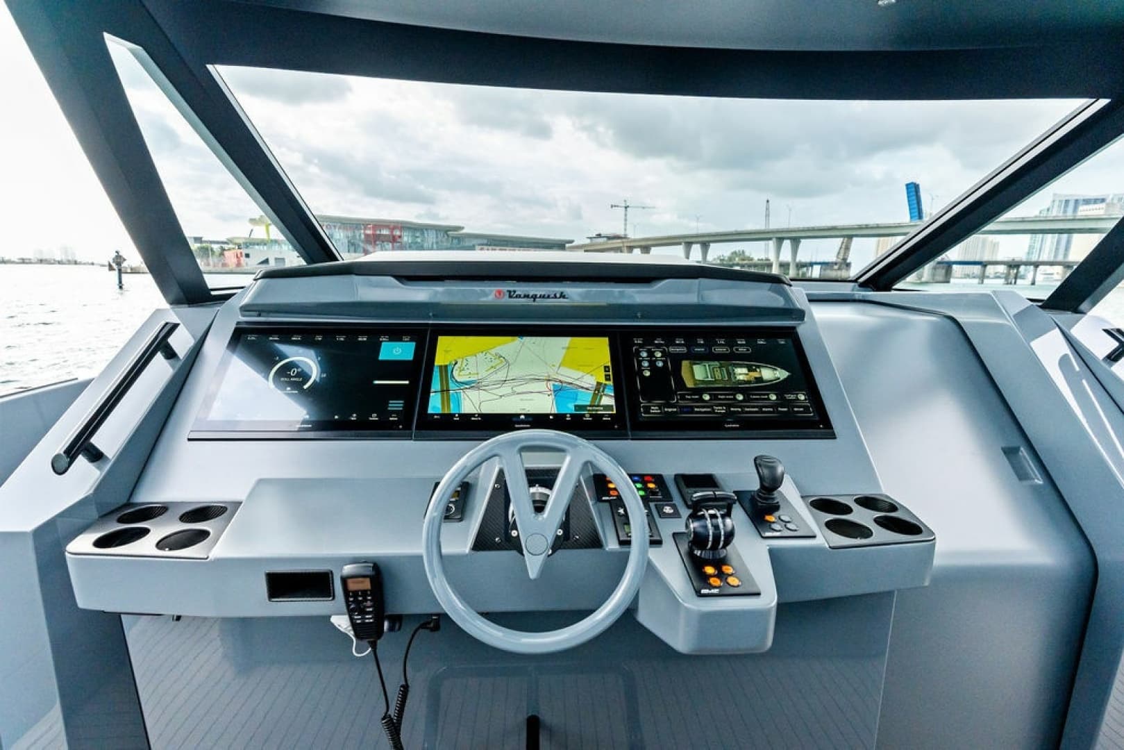 2024 Vanquish Yachts VQ55