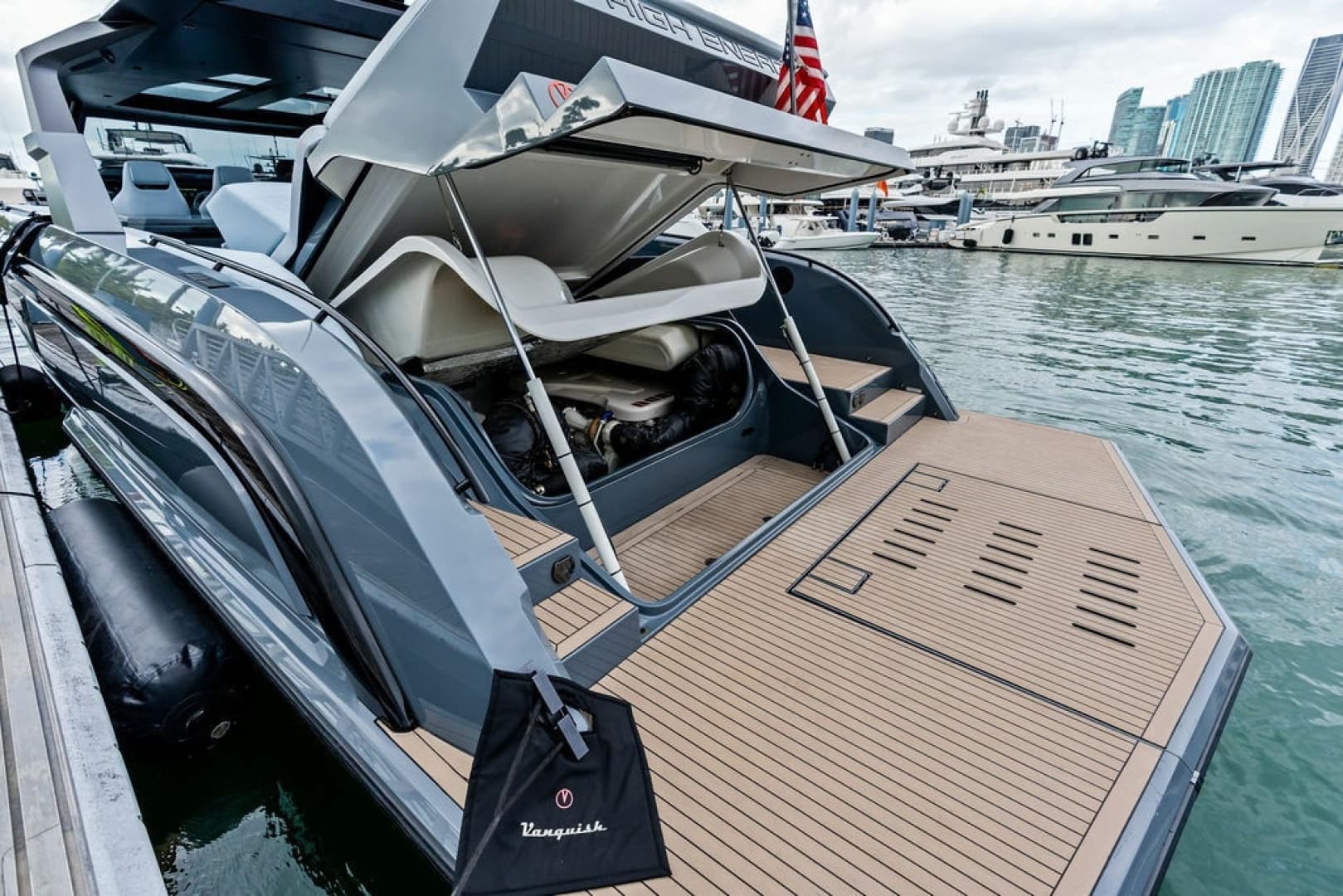 2024 Vanquish Yachts VQ55
