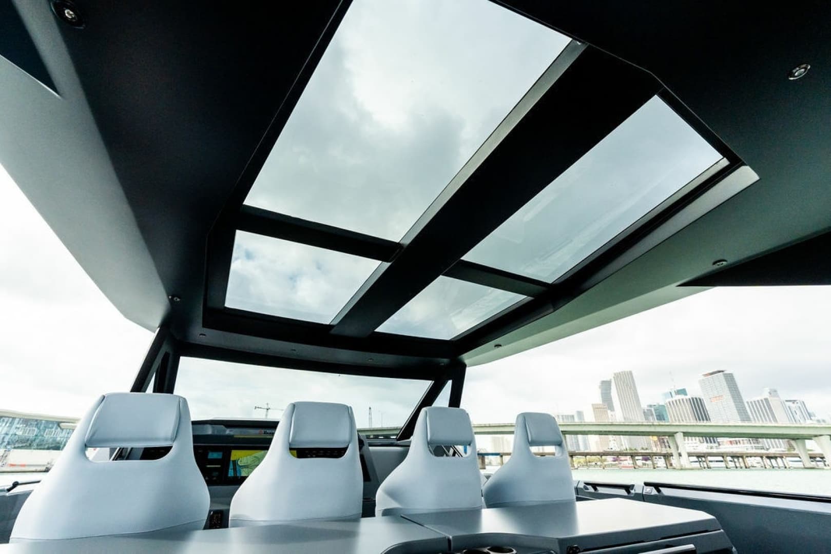 2024 Vanquish Yachts VQ55
