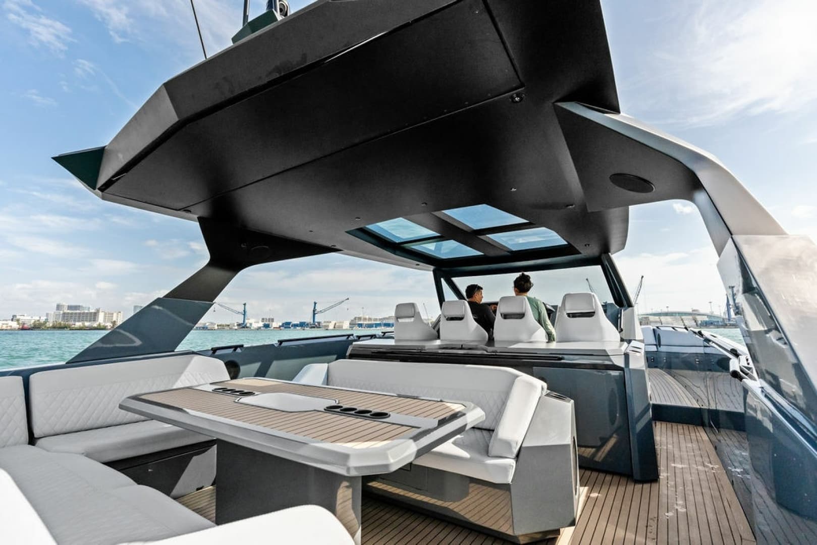 2024 Vanquish Yachts VQ55