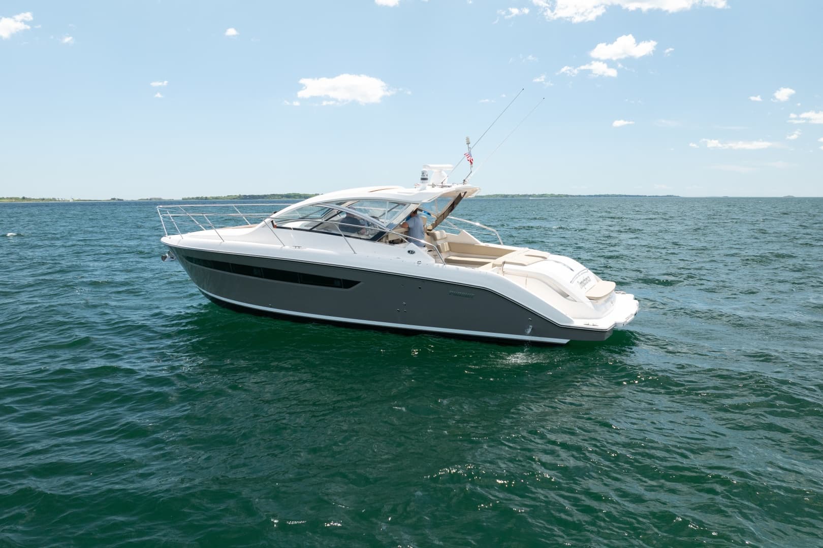 2015 Pursuit 365i SC