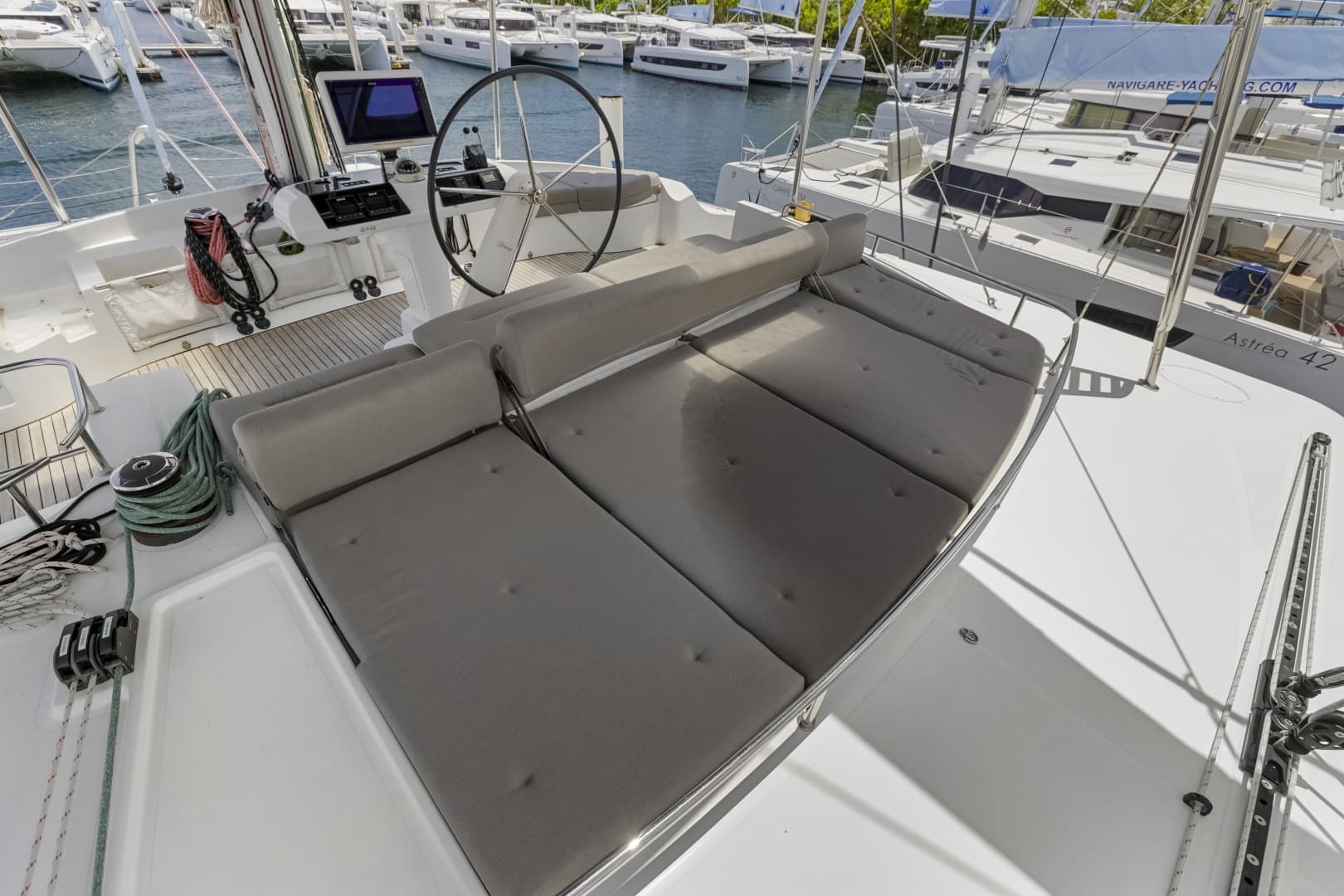 2022 Lagoon 52F