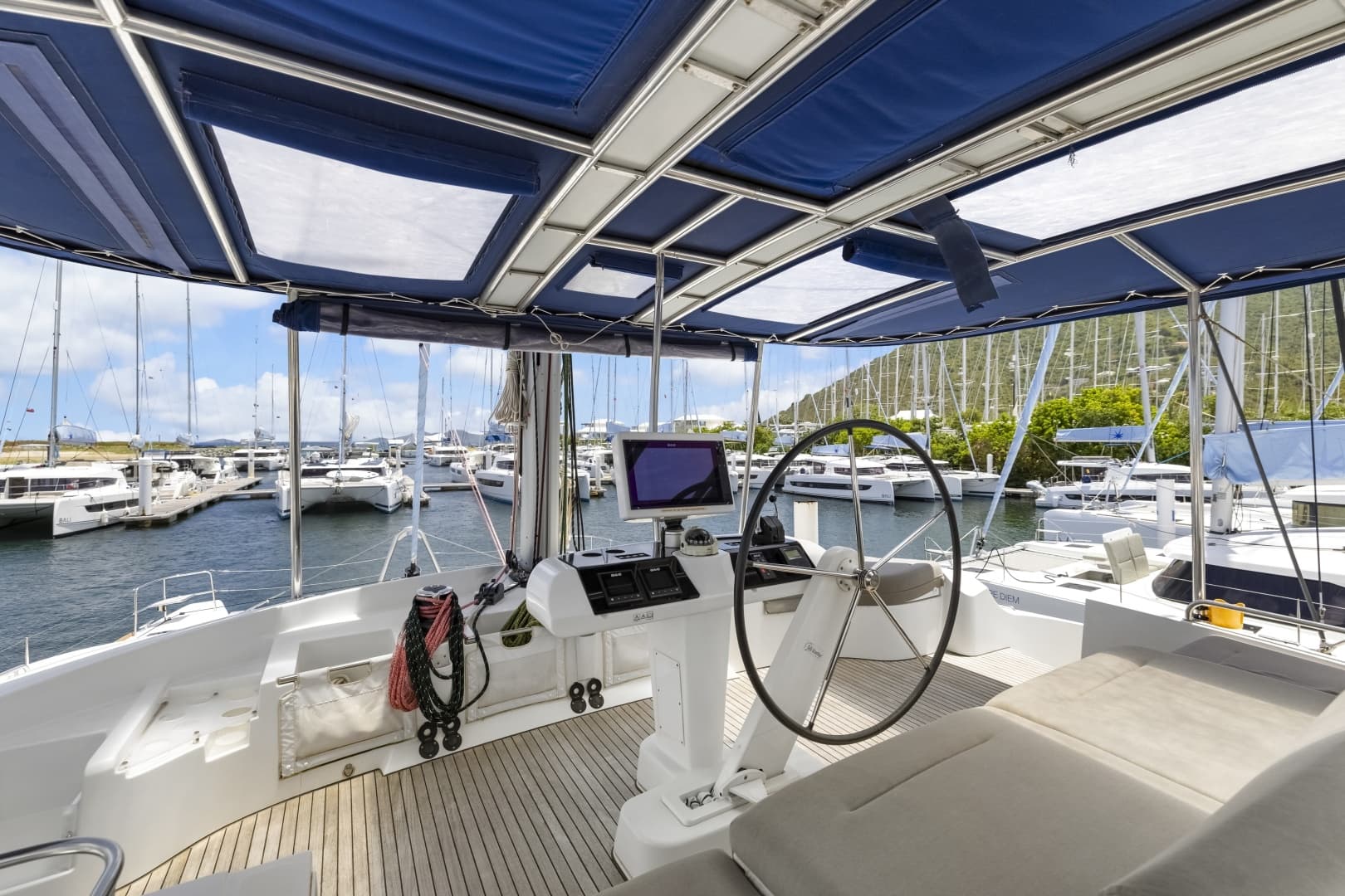 2022 Lagoon 52F