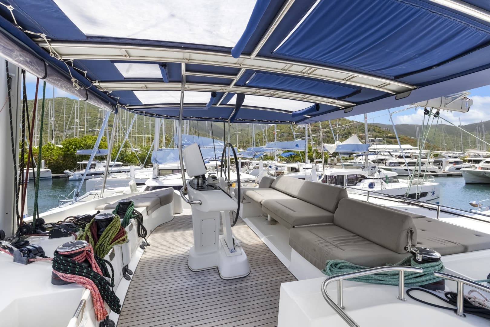 2022 Lagoon 52F