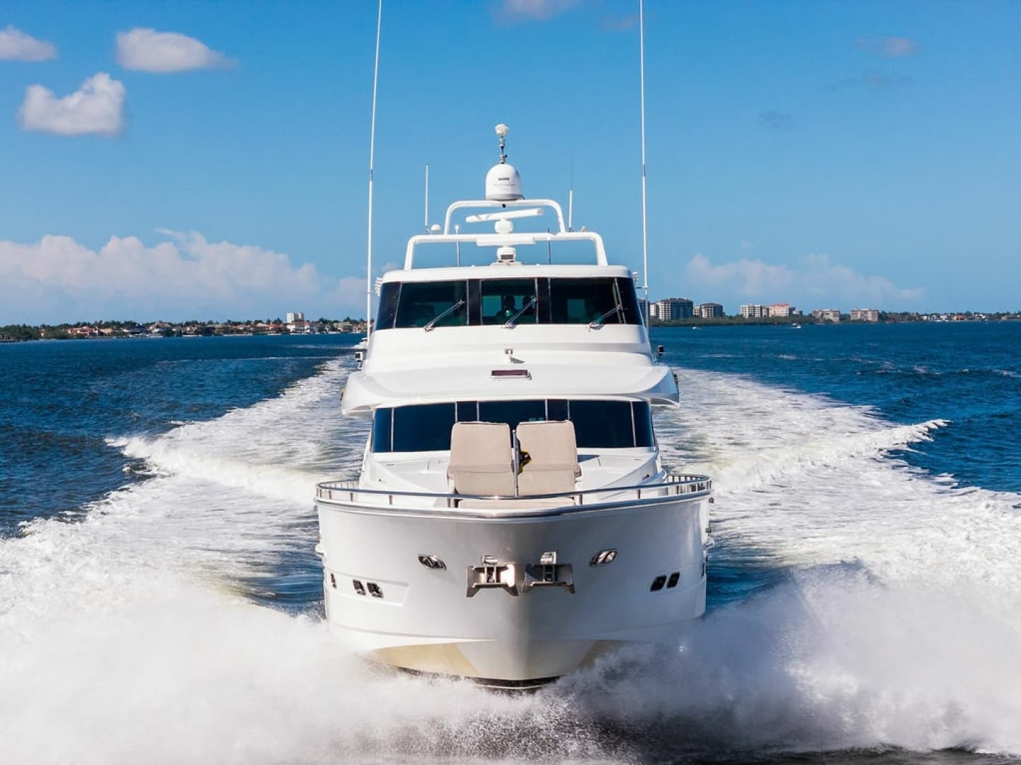 2005 Horizon 82