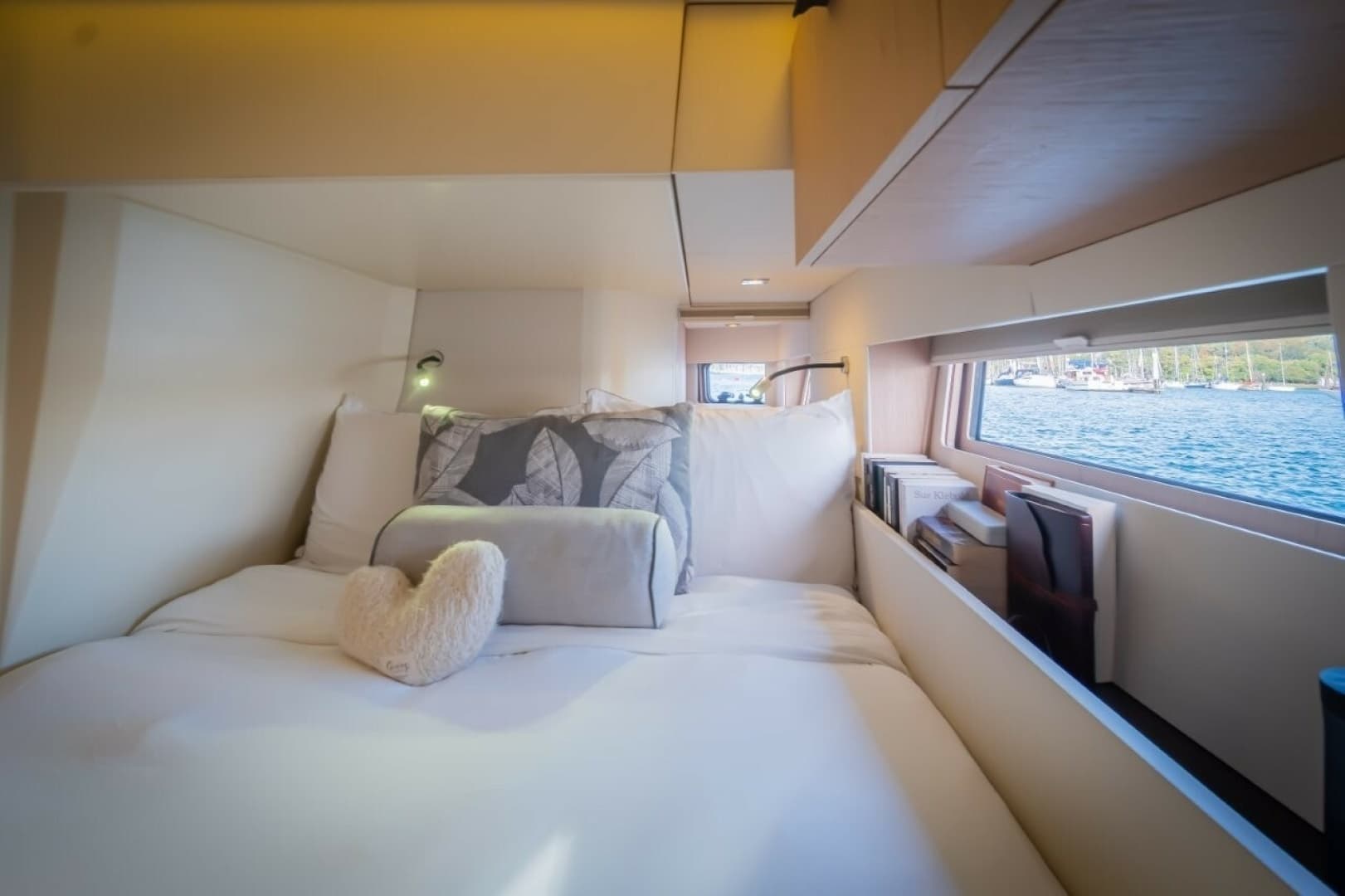 2020 Beneteau Oceanis Yacht 62