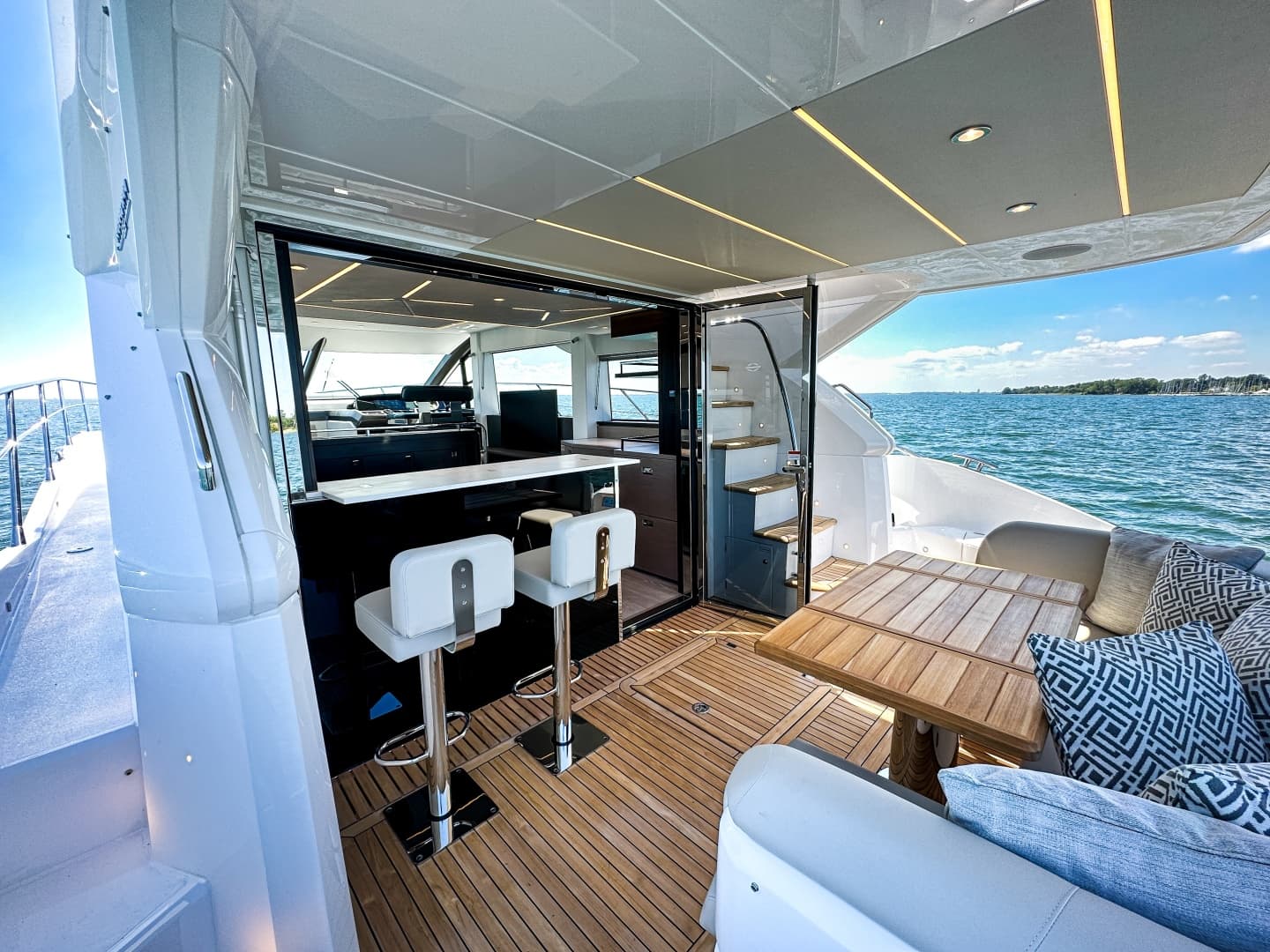 2024 Sunseeker 55 Manhattan