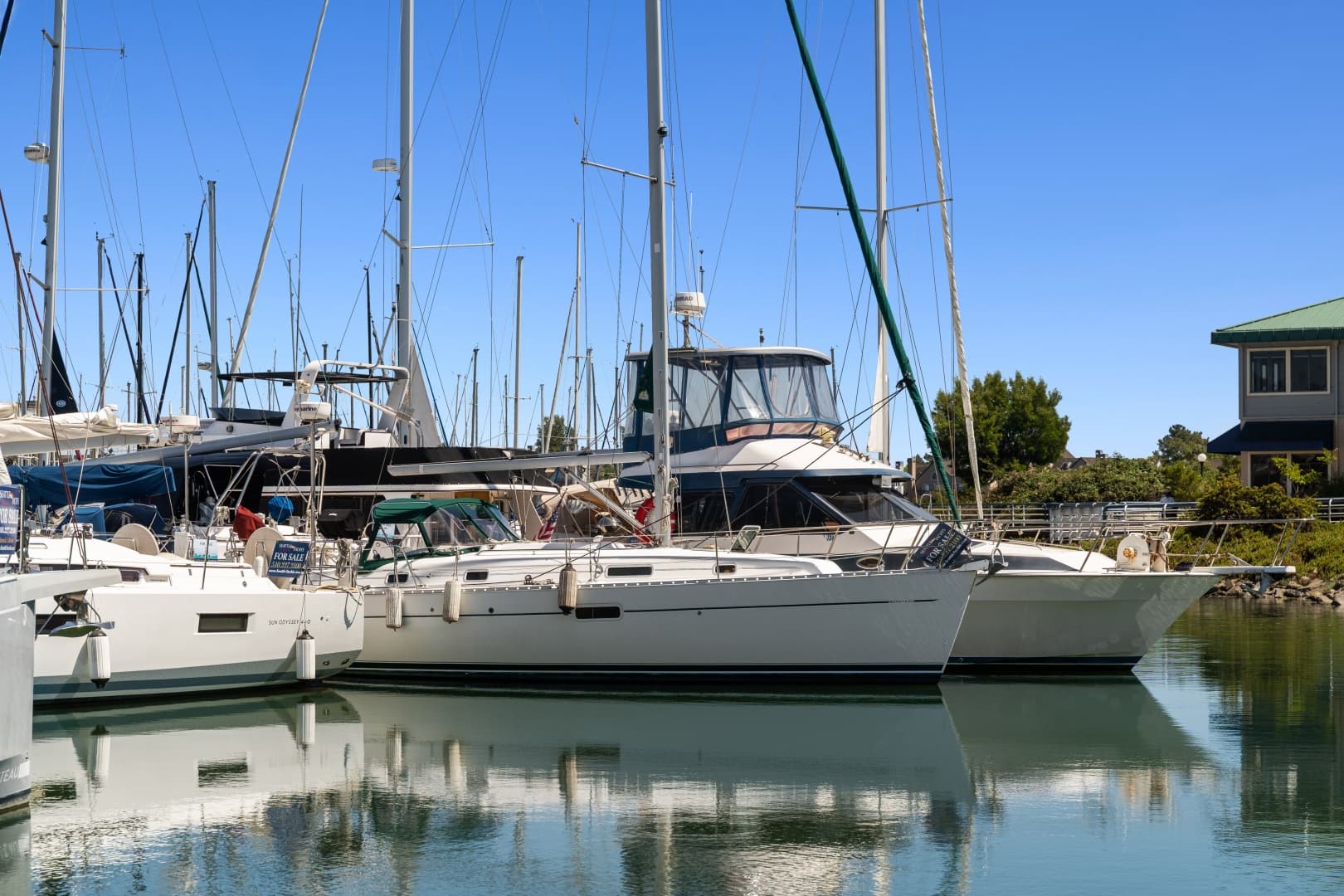 2001 Beneteau 