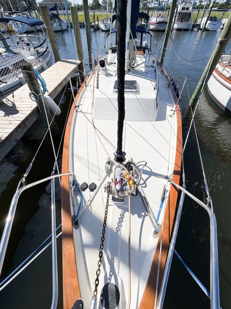 1998 Pacific Seacraft 37