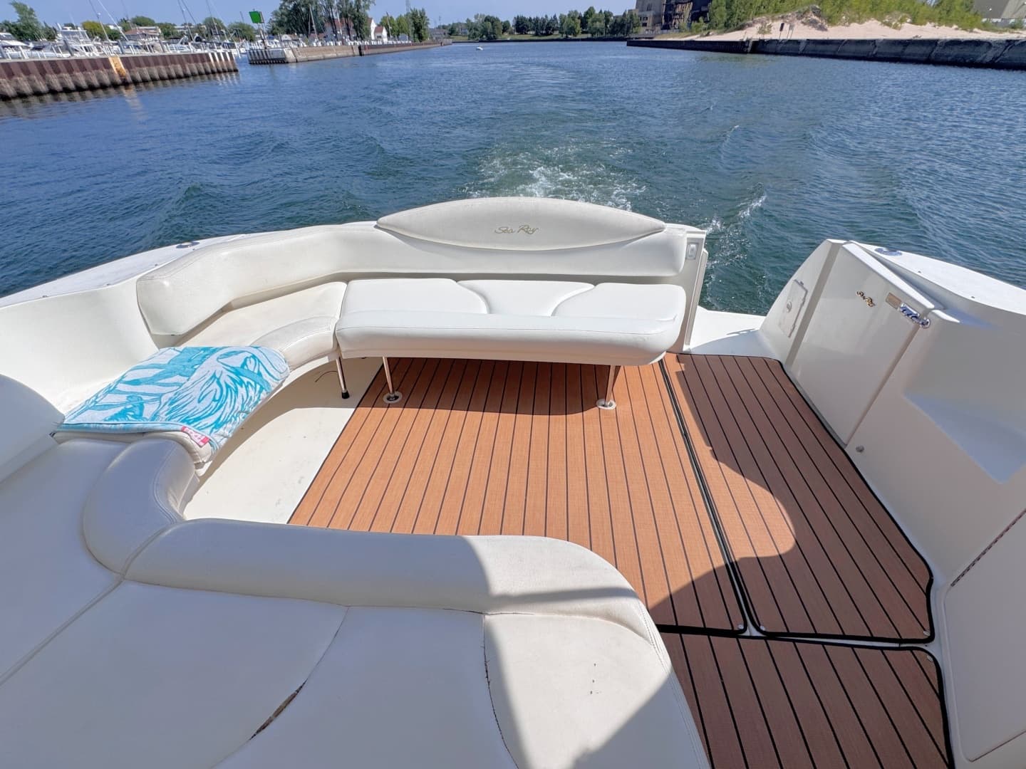 1999 Sea Ray 38 Sundancer